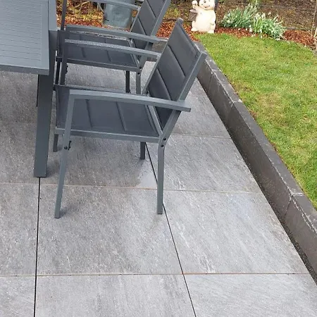 Semesterbostad Gartencharlet *