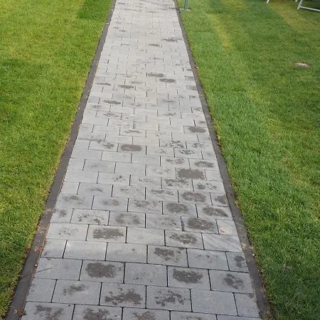 Semesterbostad Gartencharlet *