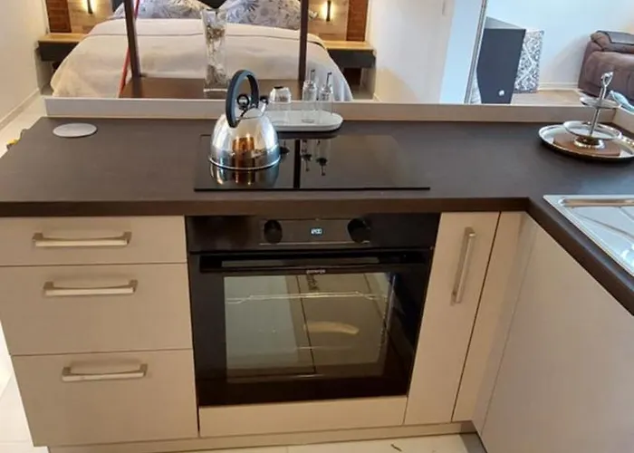 Gartencharlet 度假居 *